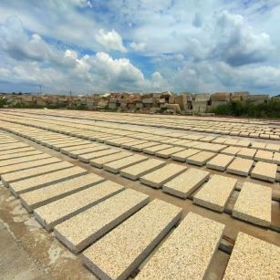 辽阳 黄金麻荔枝面花岗岩石材地铺石防护中
