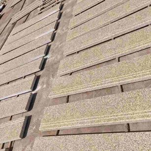 辽阳 黄金麻花岗岩光面楼梯踏步