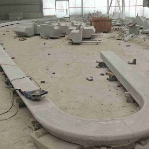 辽阳 芝麻白花岗岩弧形花坛石，坐凳石