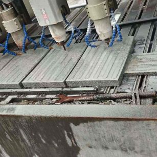 辽阳 芝麻白花岗岩荔枝面盲道雕刻