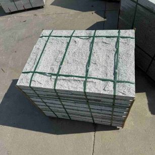 辽阳 白麻花岗岩石材自然面蘑菇石成品