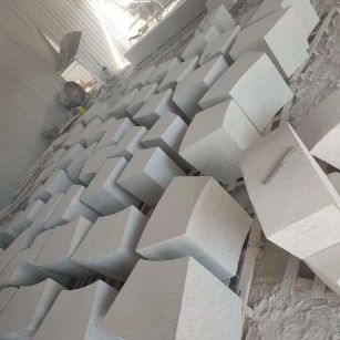 辽阳 白麻花岗岩异形坐凳