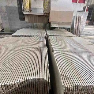 辽阳 车间生产日常，黄金麻白麻花岗岩