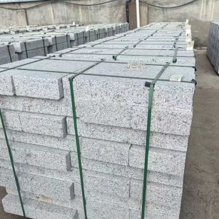 辽阳 白麻花岗岩路沿石，弧形路沿石，道牙石，马路牙子，界石，路缘石，平沿石，直岩石，平缘石等