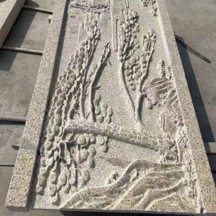 辽阳 黄金麻雕刻板浮雕迎客松