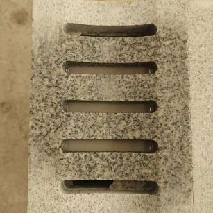 辽阳 芝麻白拉丝面花岗岩U型开槽排水槽