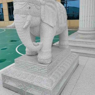 辽阳 白麻花岗岩动物异形石雕-大象
