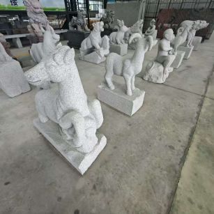 辽阳 芝麻白花岗岩造型立体雕刻——十二生肖