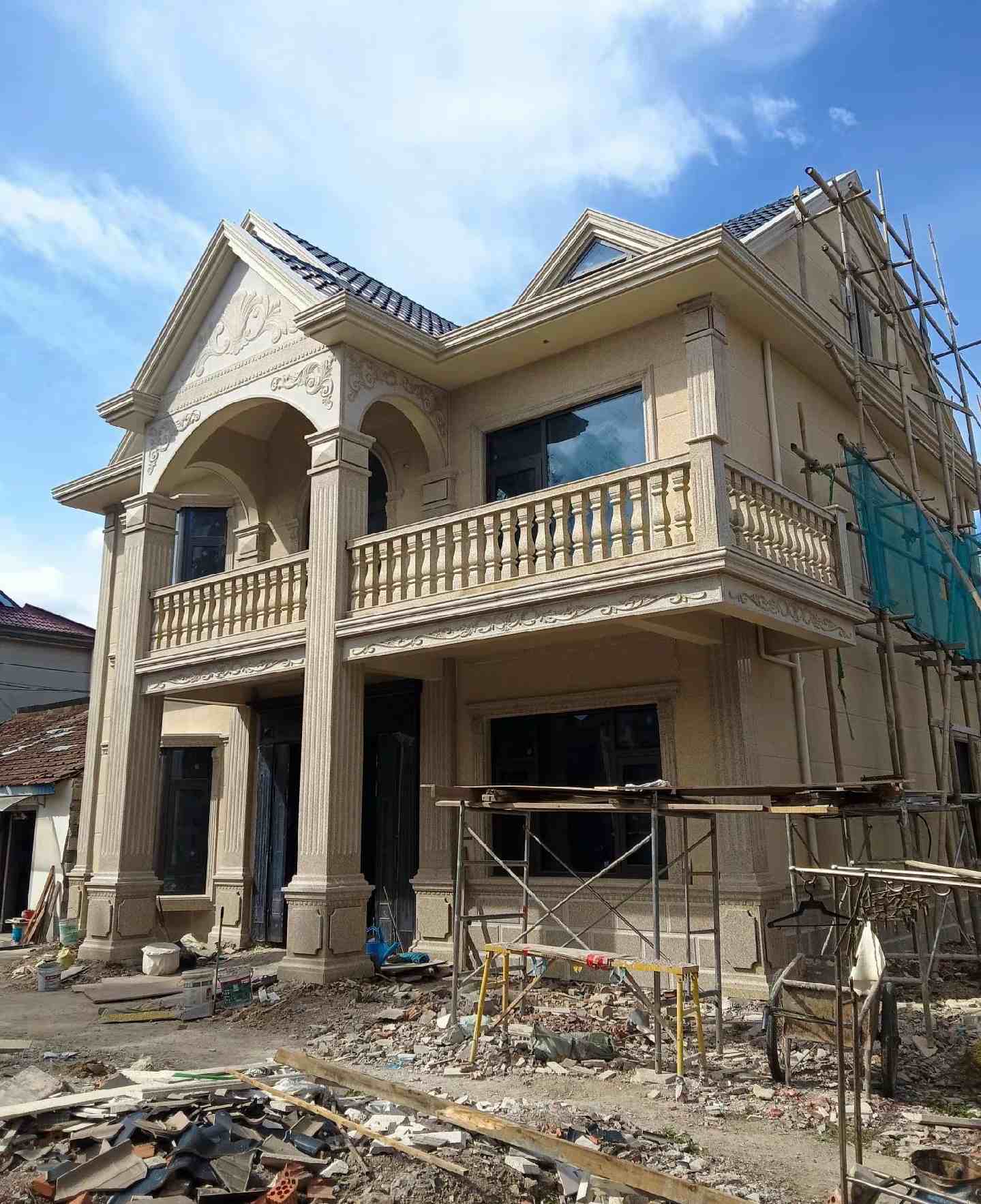 辽阳 黄金麻花岗岩石材私人别墅雕花门楼柱阳台栏杆