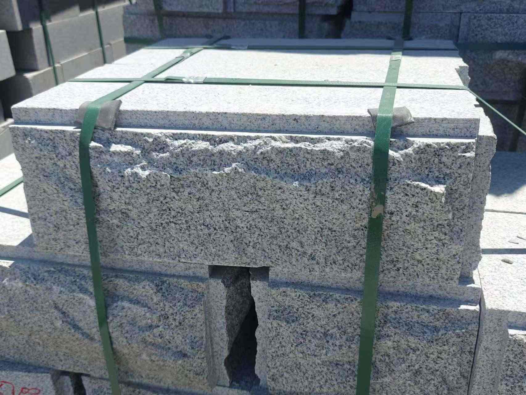 辽阳 芝麻白花岗岩自然面成品