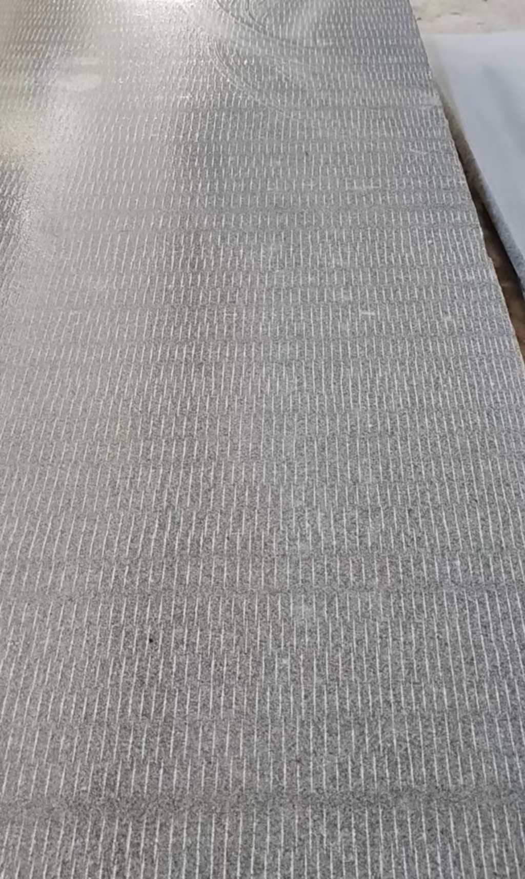 辽阳 芝麻灰花岗岩斧剁面，刀斩面