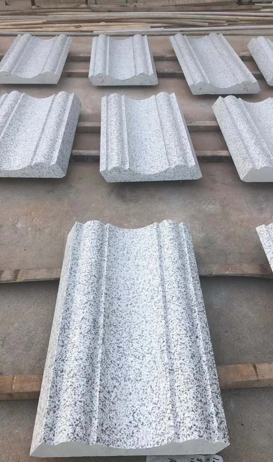 辽阳 白麻花岗岩光面别墅线条