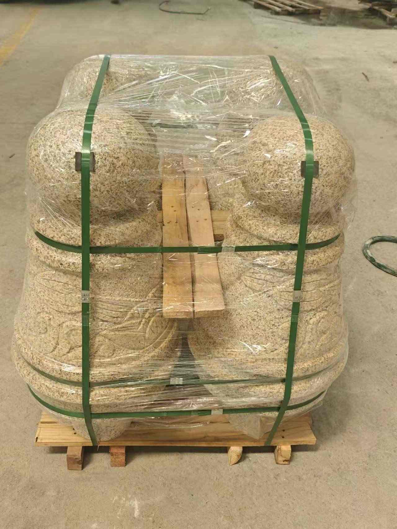 辽阳 黄金麻异形定制雕花——棒棒糖挡车柱