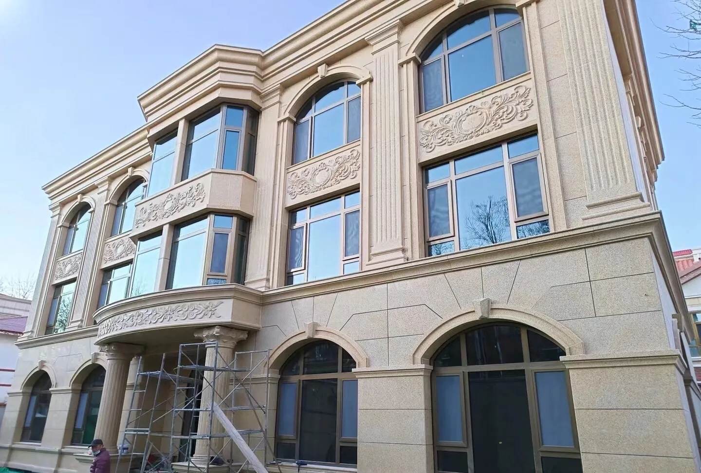 辽阳 黄金麻花岗岩别墅外墙干挂