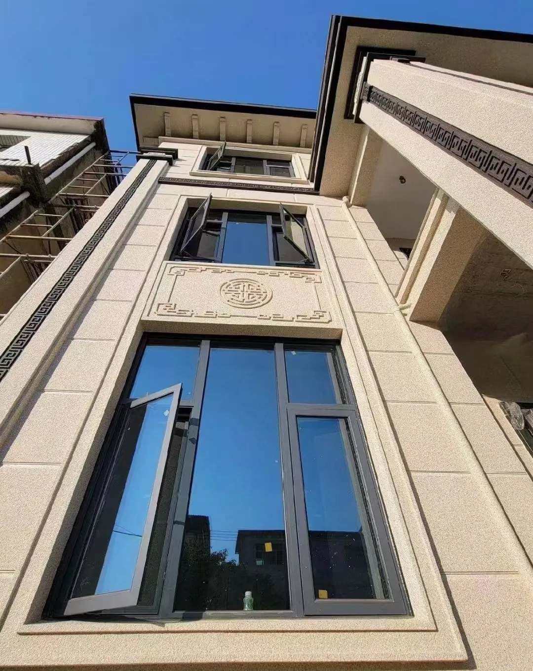 辽阳 黄金麻荔枝面别墅外墙干挂效果展示