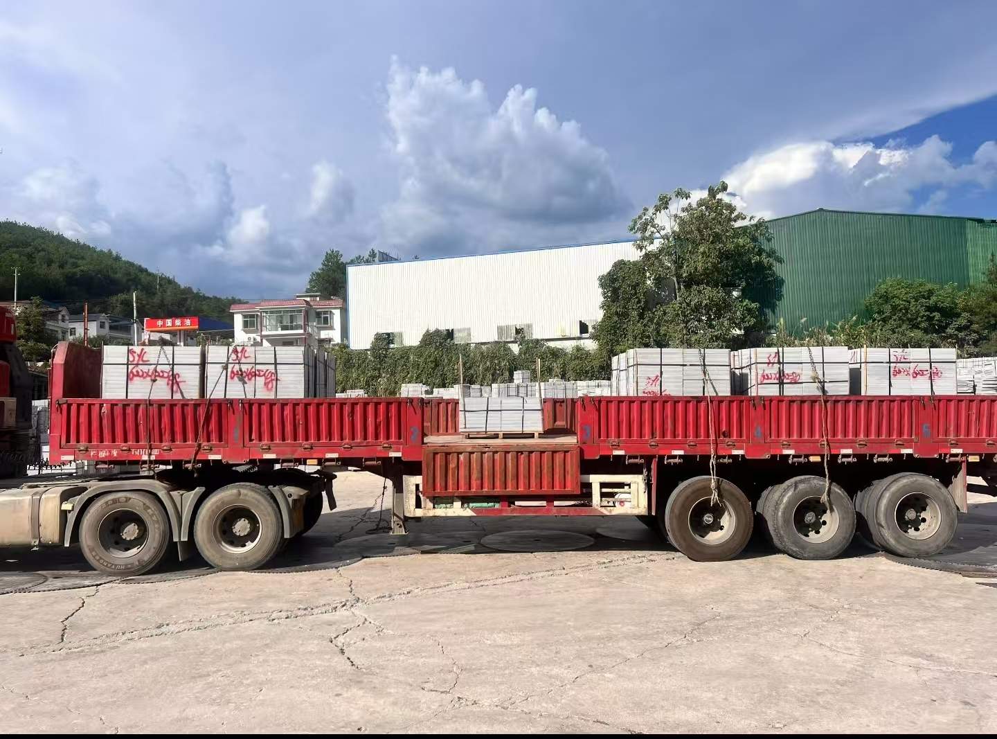 辽阳 芝麻灰花岗岩地铺石出货日常