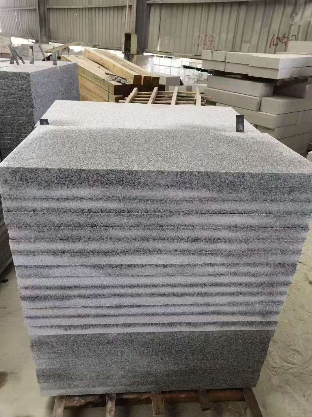 辽阳 芝麻白5公分火烧地铺成品，900*400，规格可定制