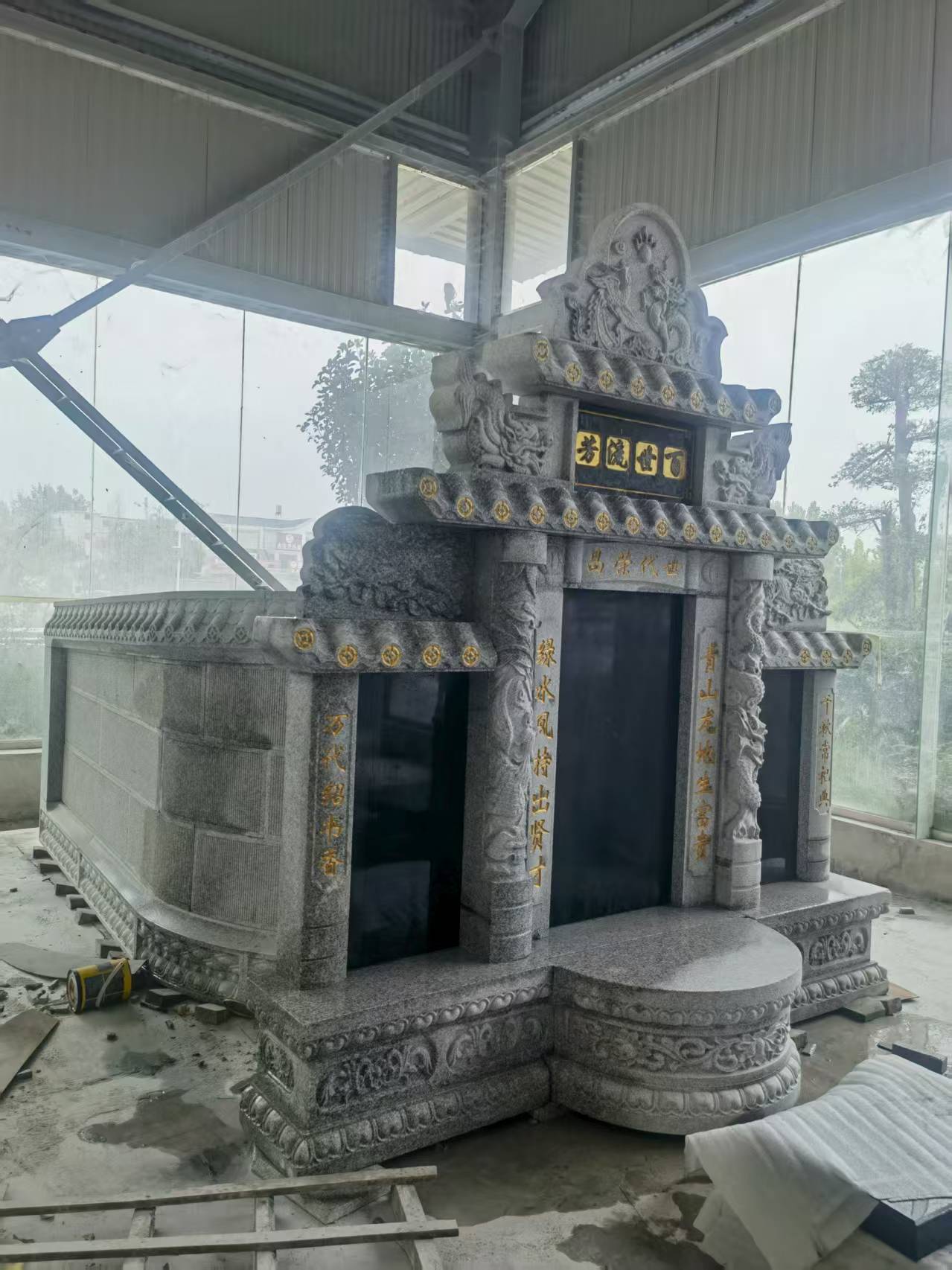 辽阳 芝麻白墓碑效果展示图