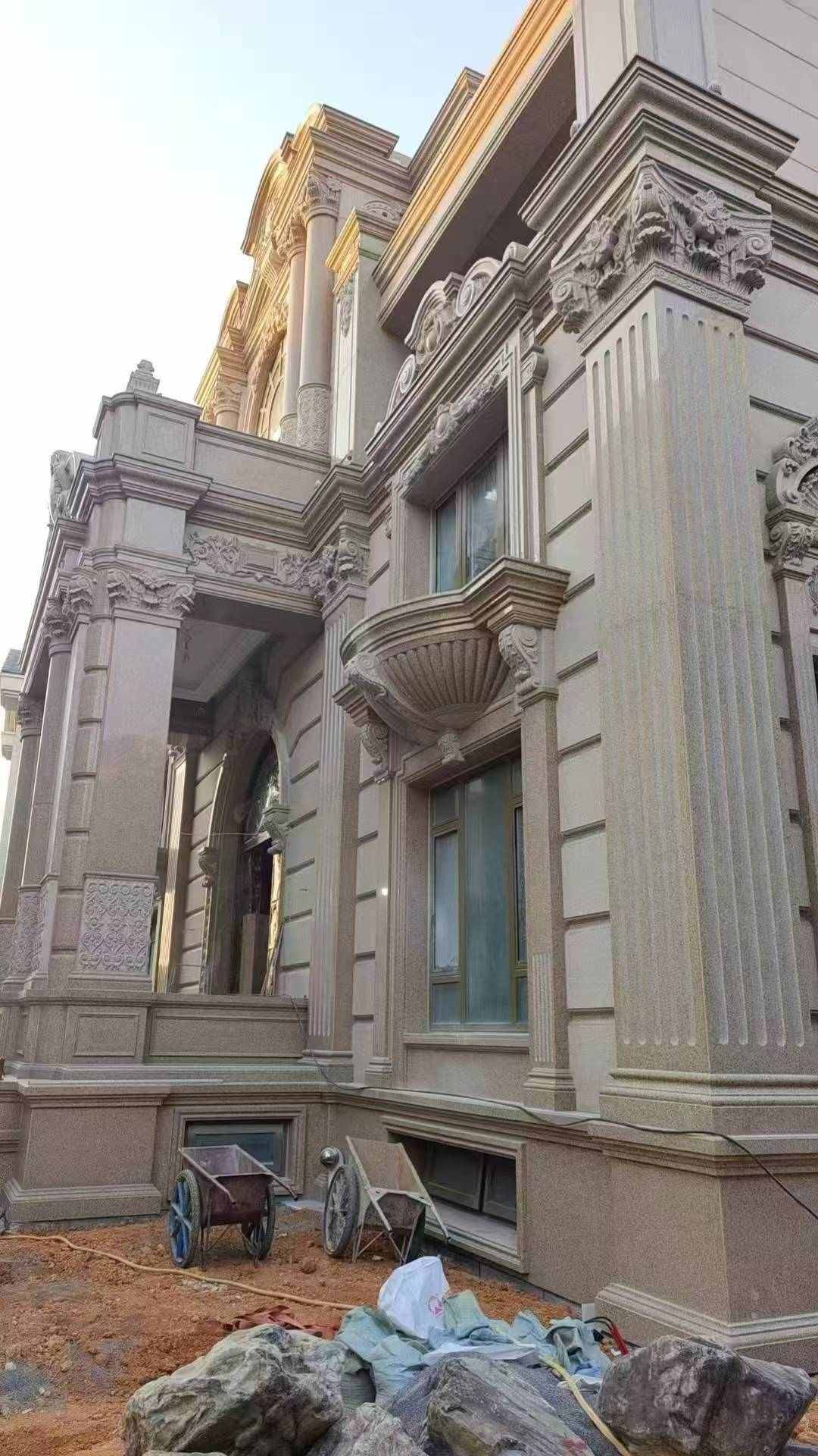 辽阳 黄金麻花岗岩光面别墅外墙干挂施工完成