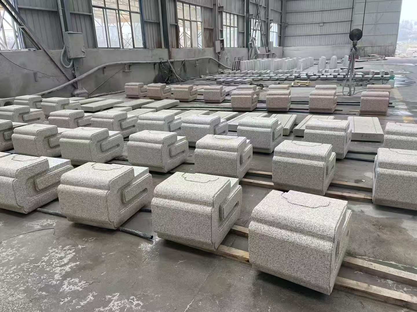 辽阳 白麻花岗岩异形加工-石凳，坐凳