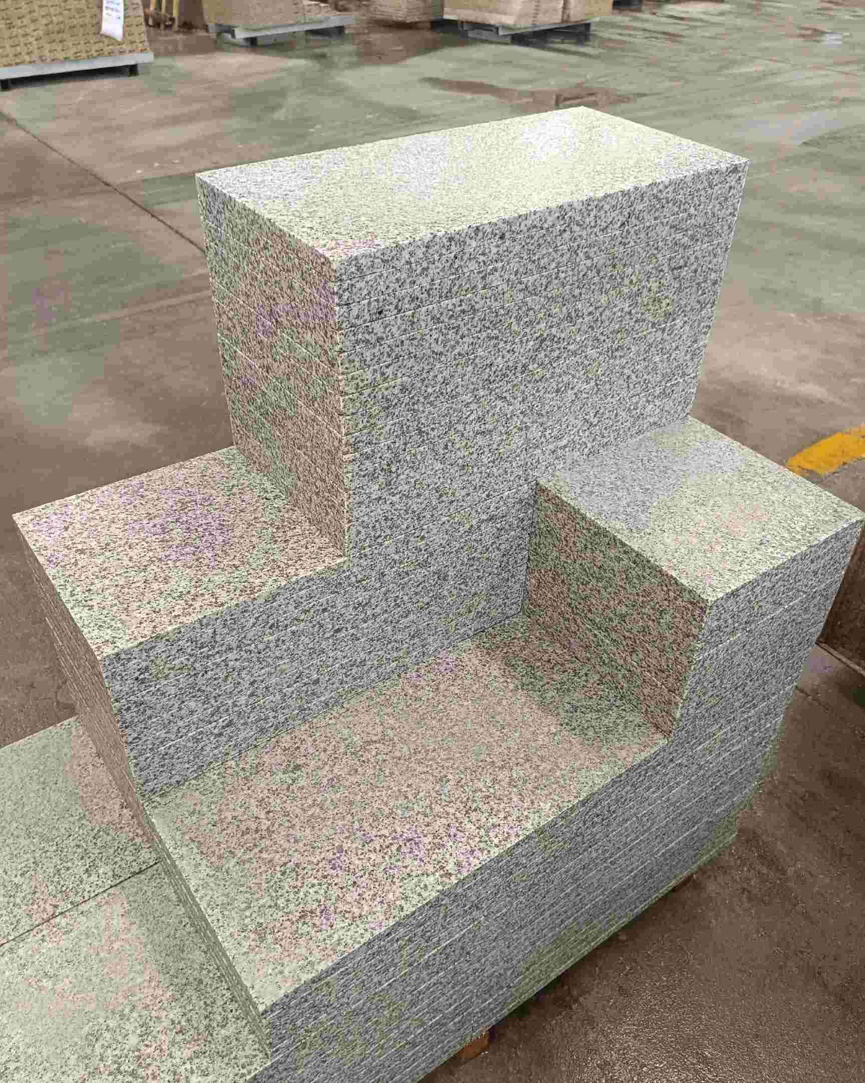 辽阳 白麻花岗岩荔枝面地铺石